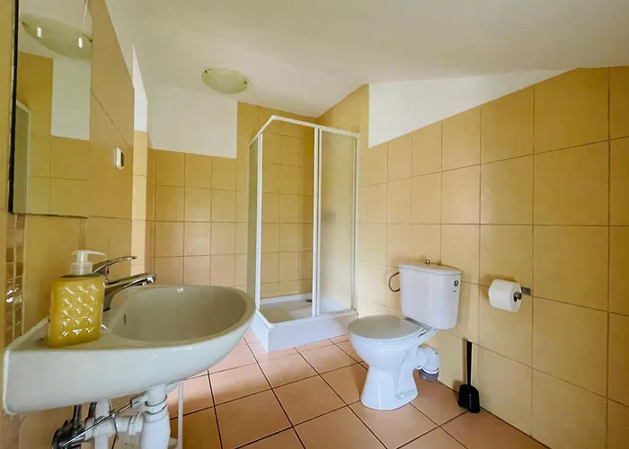 Bros Lodge Lubin (West Pomeranian)